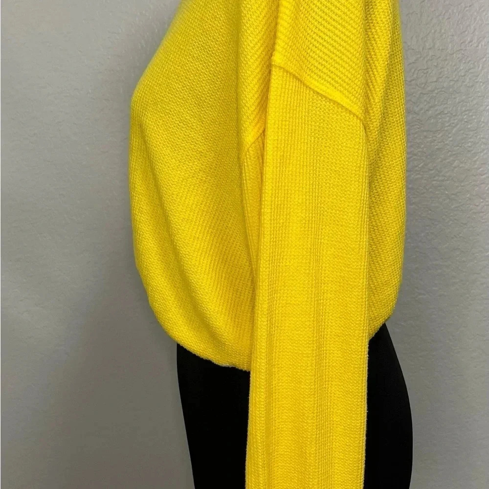 Hollister Waffle Knit Boyfriend T-Shirt Crop Sweater Size Small - Picture 4 of 8